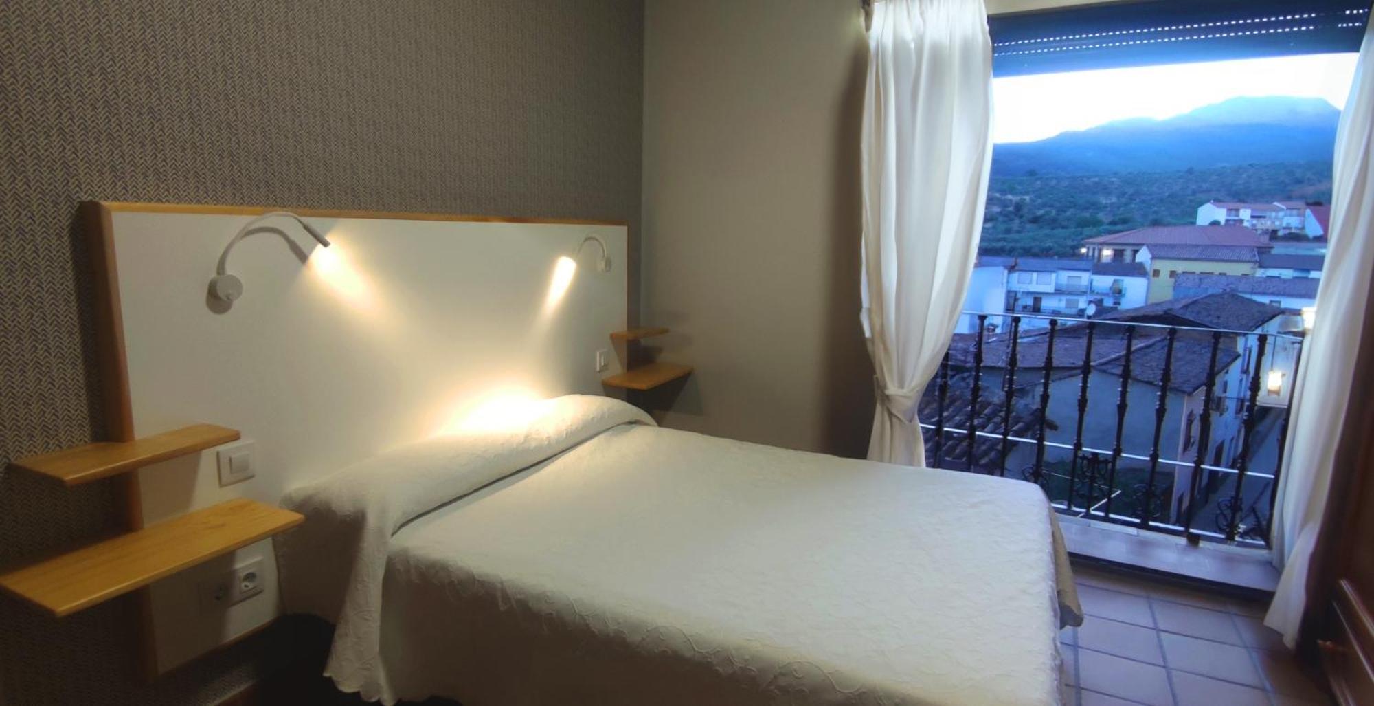 Hostal Altamira Guadalupe Guadalupe  Kültér fotó